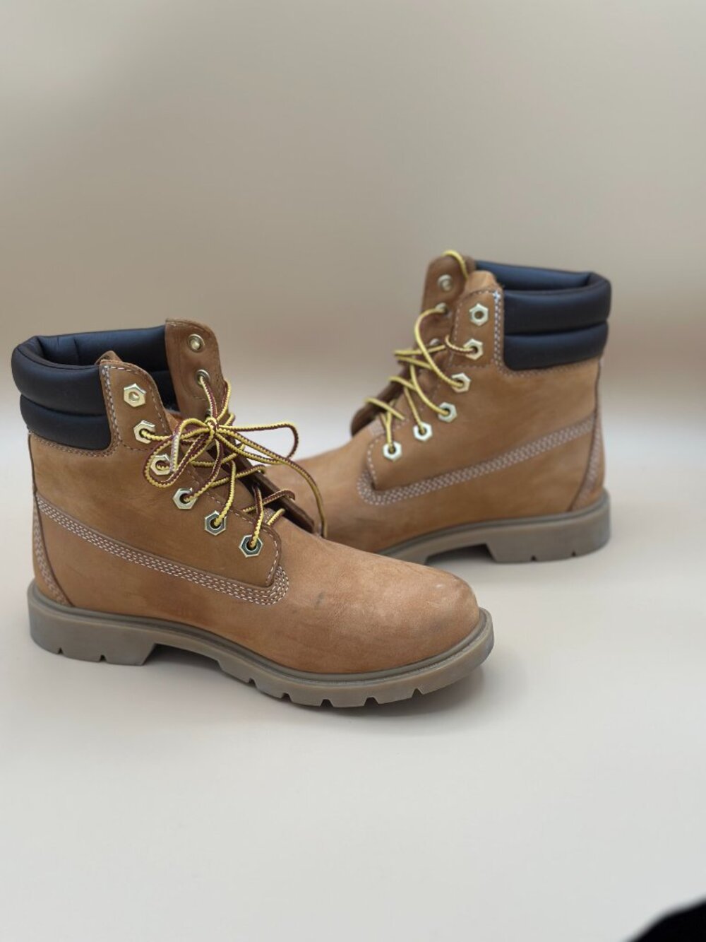 Timberland Premium Waterproof Wheat Nubuck Boots Women’s Size 5.5 - Picture 6 of 9